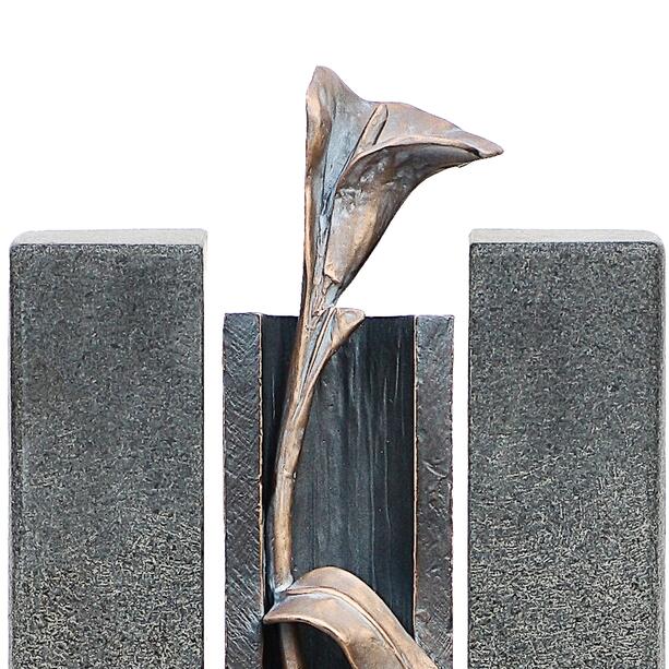 Granit Grabstein Stele Urnengrab mit Calla - Celenta Flora