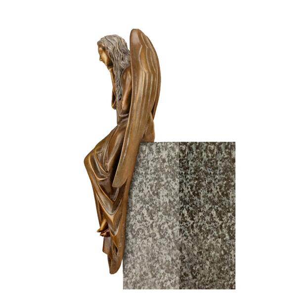 Träumender Engel aus Bronze sitzend - Angelo Liberta