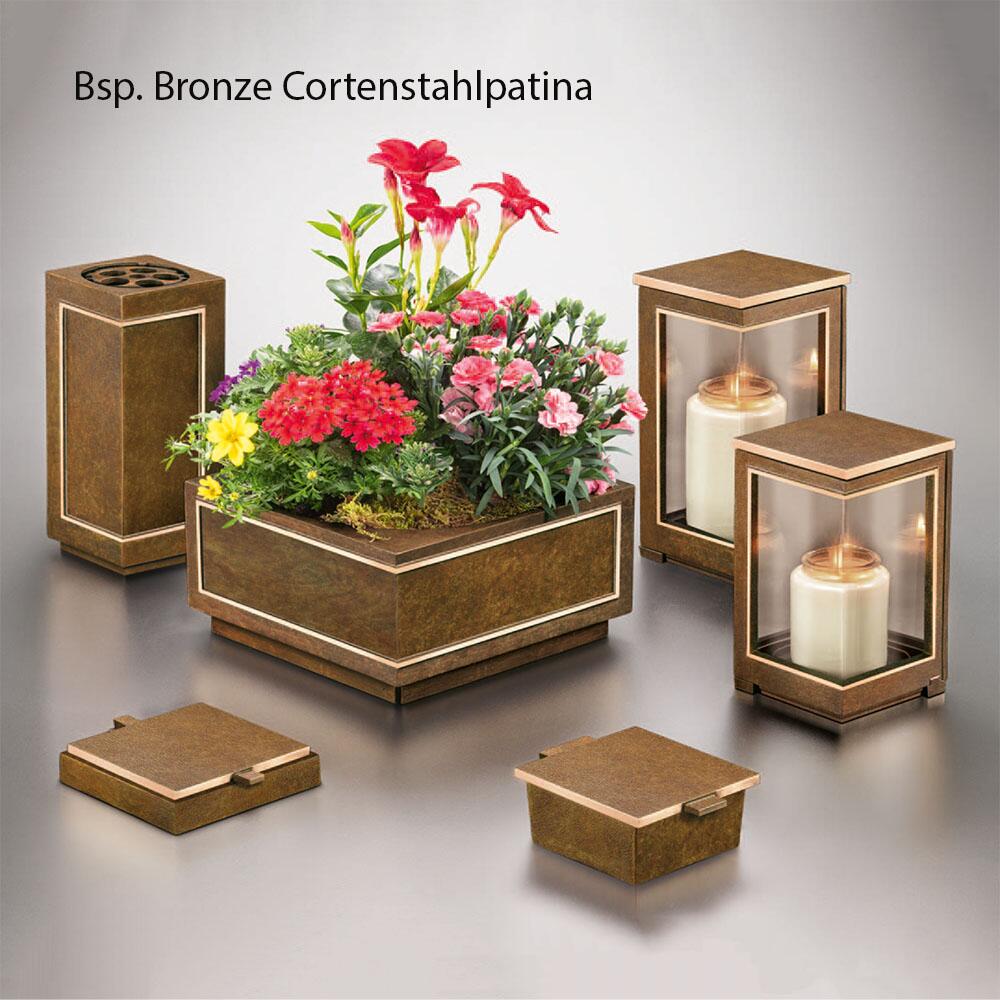 Gewellte Bronze Gedenktafel mit individueller Schrift f�r die Wandmontage - Timor