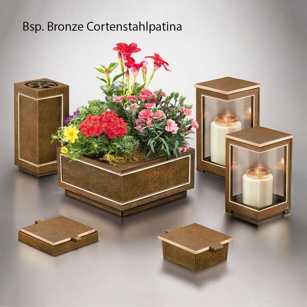 Moderner Metall Vasenring mit Deckel und Blumenverteiler - Coretta / Bronze
