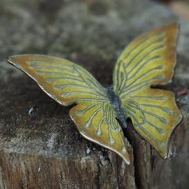 Grner Schmetterling aus Bronzeguss mit Patina -...