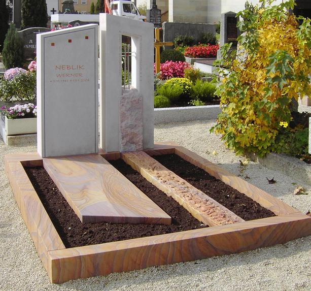 Grabmal Doppelgrab modern rosa Sandstein mit Kreuz - Fedelta