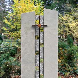 Urnengrabstein Naturstein Grabmalkunst mit Kreuz - Elevado