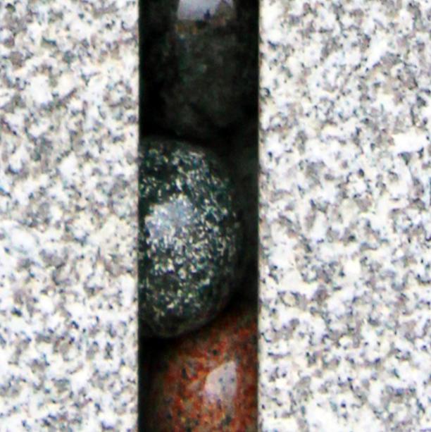 Modernes Granit Doppelgrabmal hell gestaltet - Sentenza