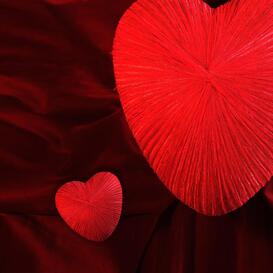 Rote Gedenkurne mit Seidenband privat online bestellen  - Nuevo / ohne Standfu�