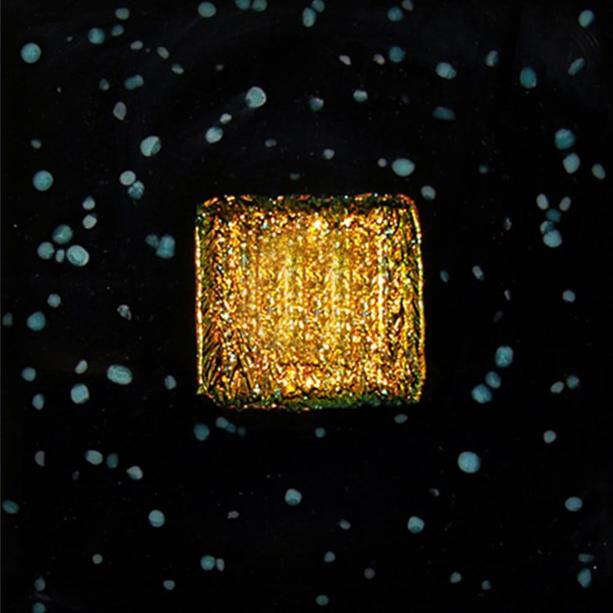 Moderner Glasschmuck für Grabstein in Schwarz-Gold - Glasintarsie I-15