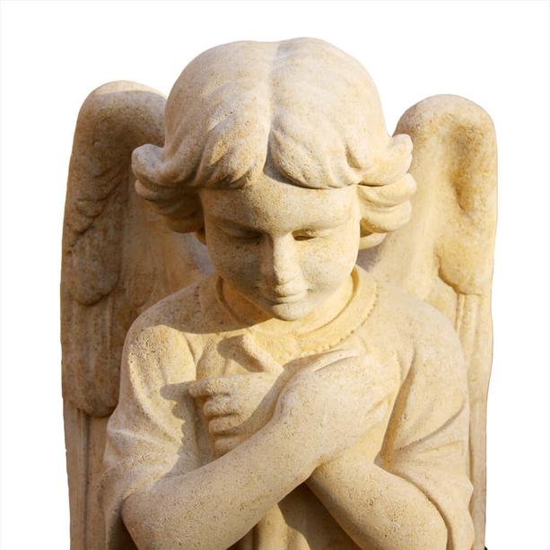 Kniender Engel Schutzengel Statue aus Steinguss - Kalus